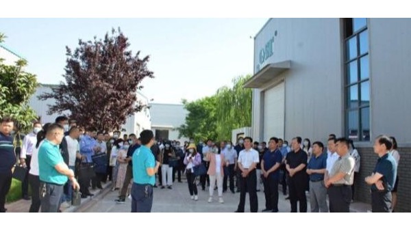 恭喜青青草网站在线观看伟业在“6看6比”活动中荣获多个荣誉称号